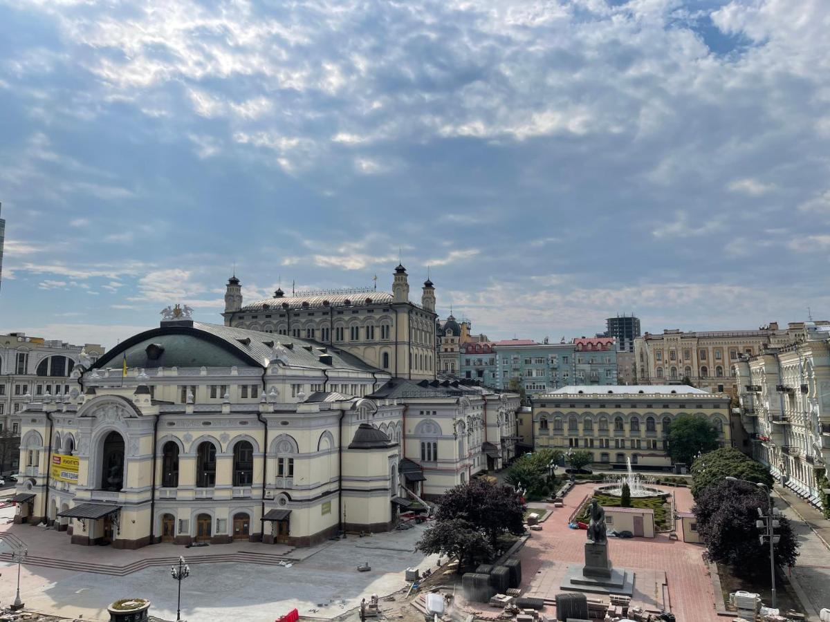 Amazing Opera View Lejlighed Kiev Eksteriør billede